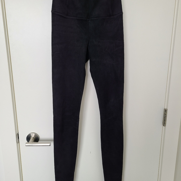 Wilfred Daria Suede Leggings - Picture 4 of 6